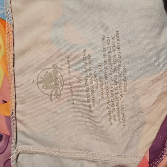 DISNEY Alice in Wonderland tea cup leggings Medium EUC sold out in parks! - Picture 4 of 7